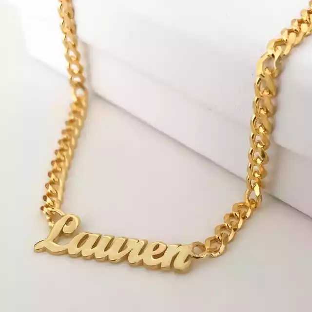 Delilah Cuban Chain Name Necklace
