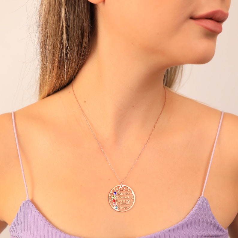 Brooklyn Customizable Heartfelt Family Tree Necklace